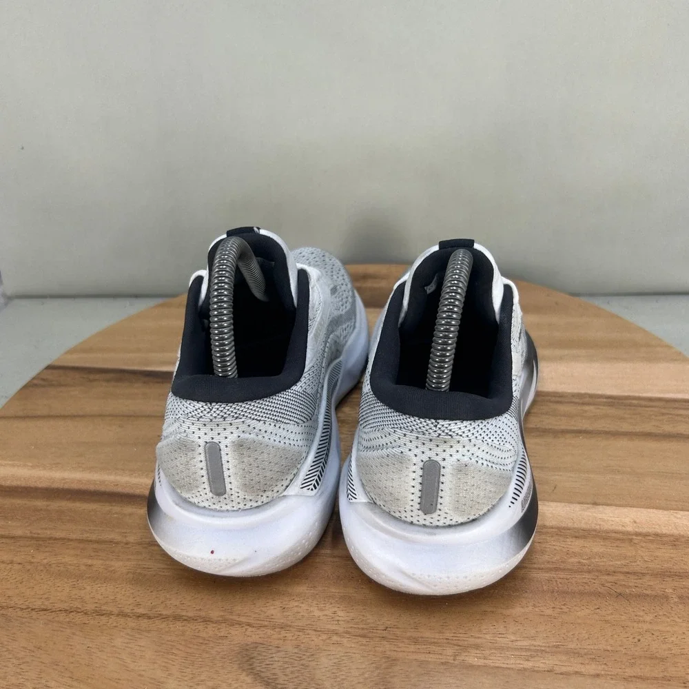 Brooks Adrenaline GTS 24 Womens Running Shoes White Black 1204261B126 Size 6.5 B